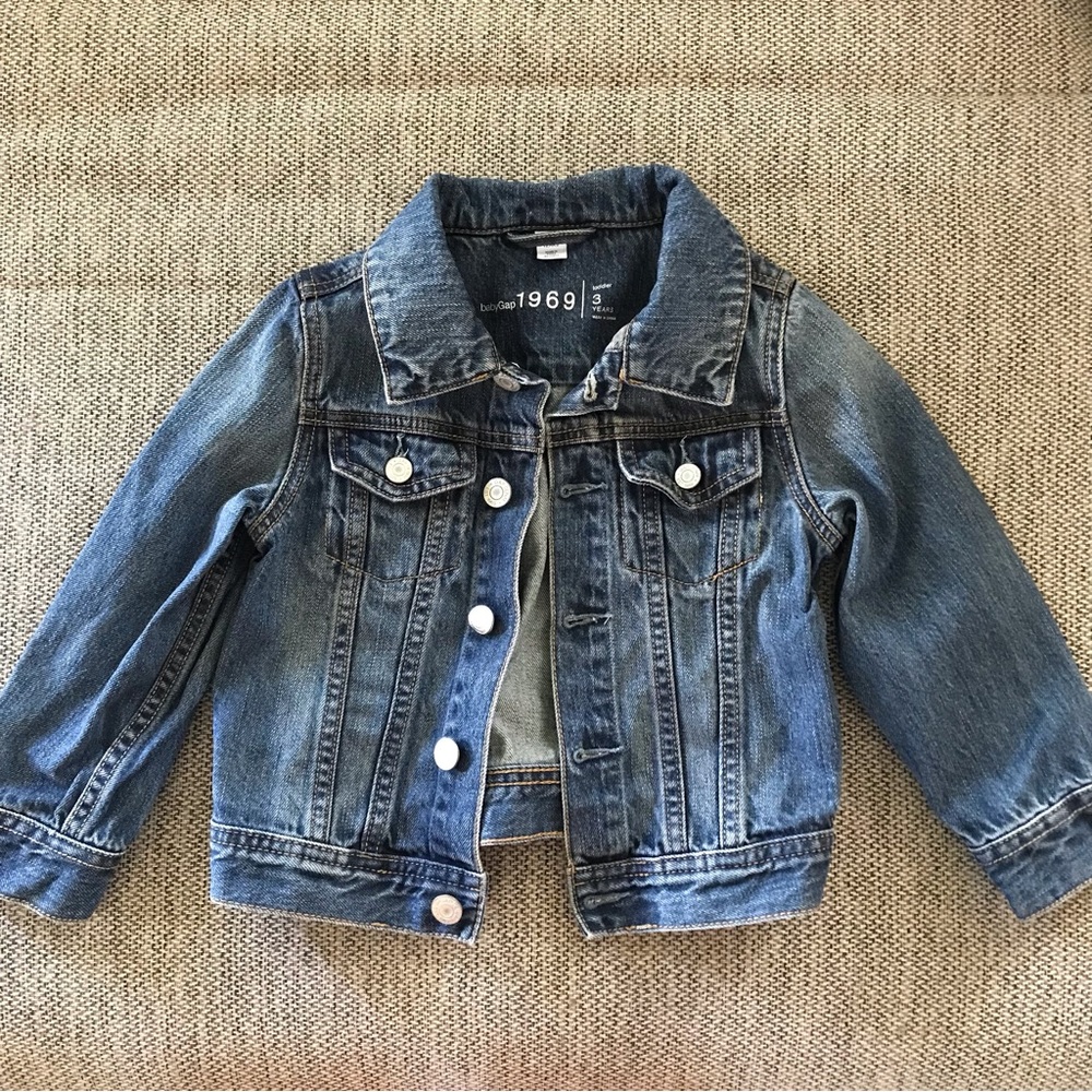 Baby Gap Jean Jacket 3T size 3